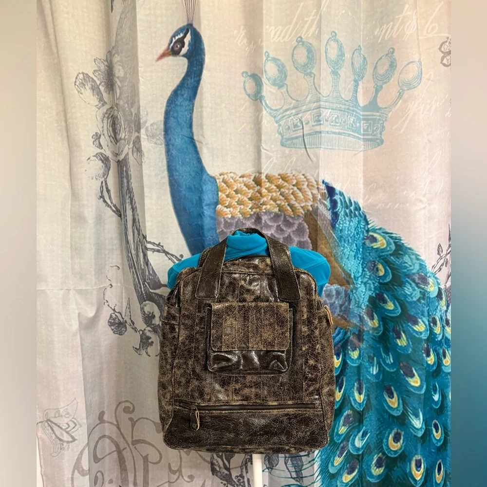Bryna Nicole Distressed Leather Tote - Rare Find!! - Picture 1 of 17